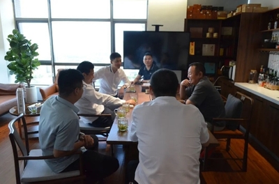 呂煥志會(huì)長走訪考察嘉善徽商企業(yè) 助力餐飲企業(yè)管理升級(jí)