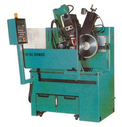 智能升級(jí) 工業(yè)自動(dòng)化控制設(shè)備在現(xiàn)代木工機(jī)械中的應(yīng)用與展望